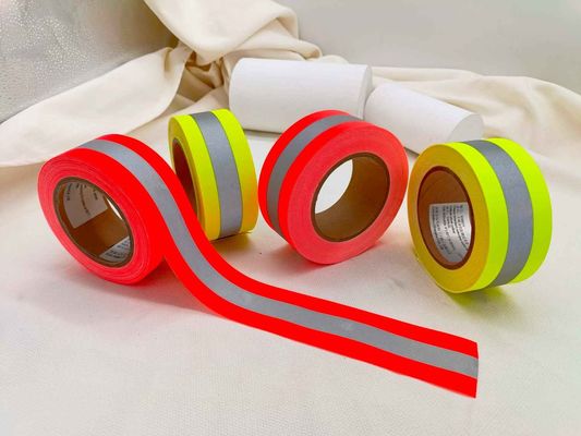 4 κατηγορία 1 ταινιών ίντσας ευρέως 50mm κίτρινη αντανακλαστική υψηλό ελαφρύ Webbing πολυεστέρα 2 για τον ιματισμό